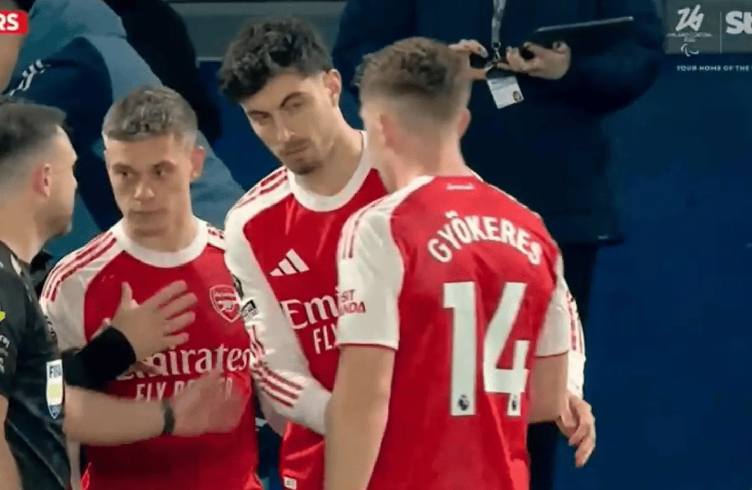 开云电子-哲凯赖什本场0射门0过人，8次对抗全负，13次丢失球权