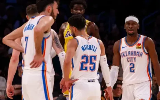 开云登录入口地址-太残暴了！雷霆连续3场比赛至少赢对手35分，NBA历史首队